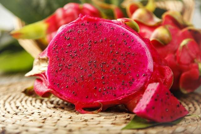 火龍果不甜是怎么回事？如何增甜？司普沃來幫您